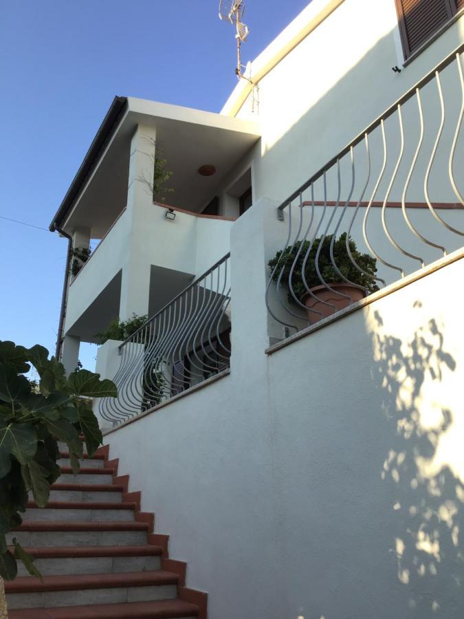 Bed and Breakfast L'Asfodelo à La Maddalena  Extérieur photo